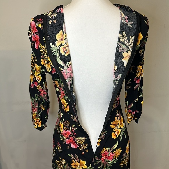 ZARA Vibrant Black Floral Print Rayon Crepe ¾ Sleeves Fit & Flare Mini Dress - Picture 5 of 5